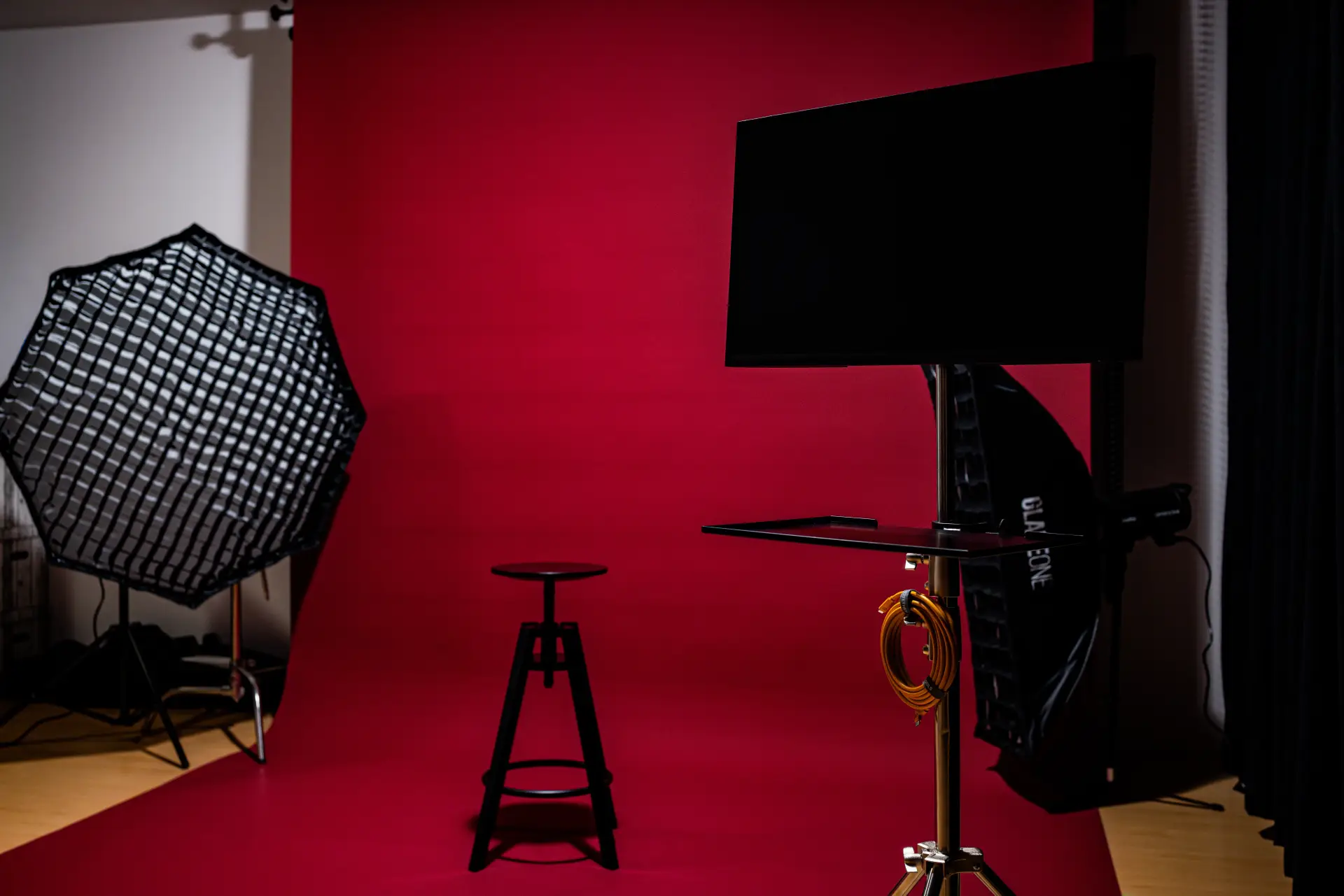 Lampy błyskowe i tła w studio fotograficznym Białystok